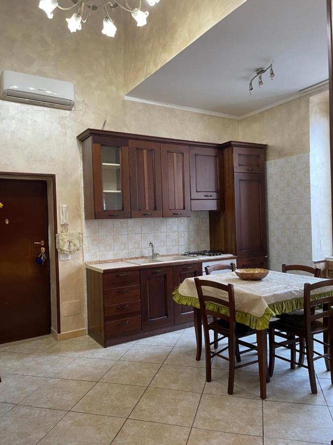 شقة Casa Di Nonna Bertina نابولي المظهر الخارجي الصورة
