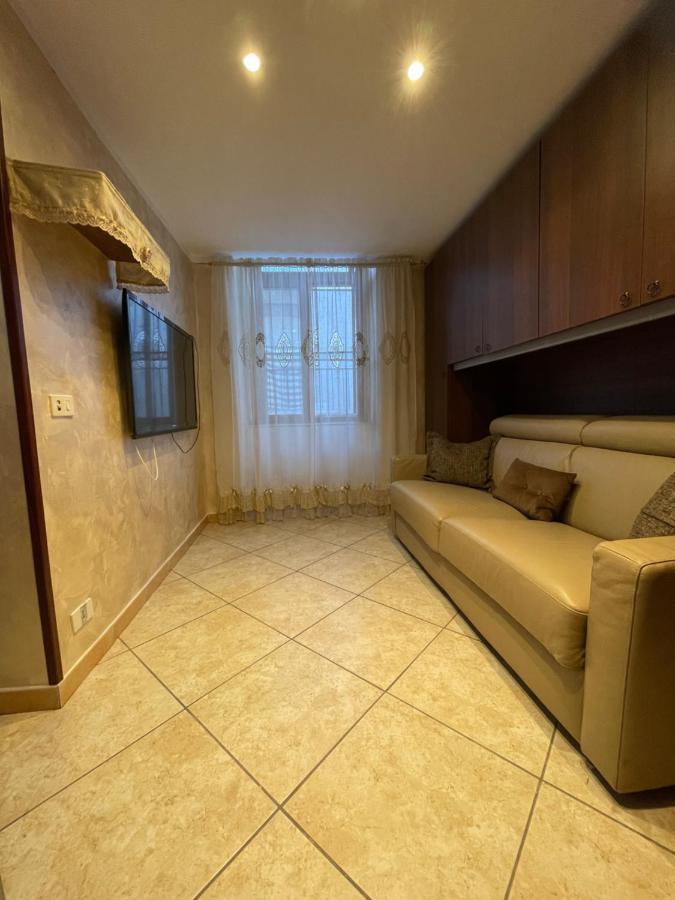 شقة Casa Di Nonna Bertina نابولي المظهر الخارجي الصورة